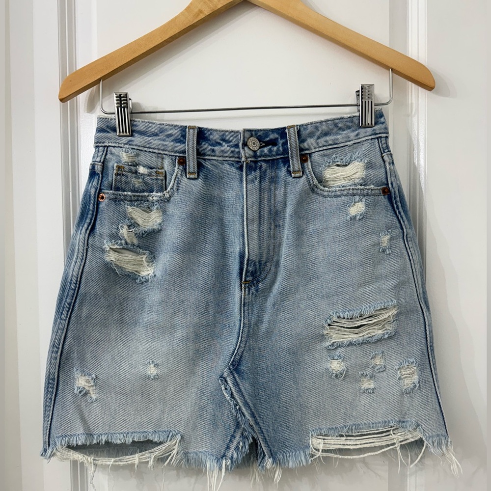 Abercrombie and Fitch vintage skirt, size 0, excellent conditions!